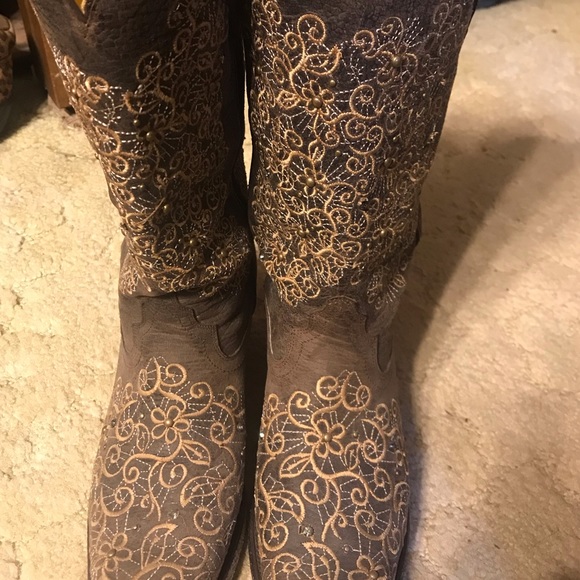 Corral boots - Picture 1 of 6